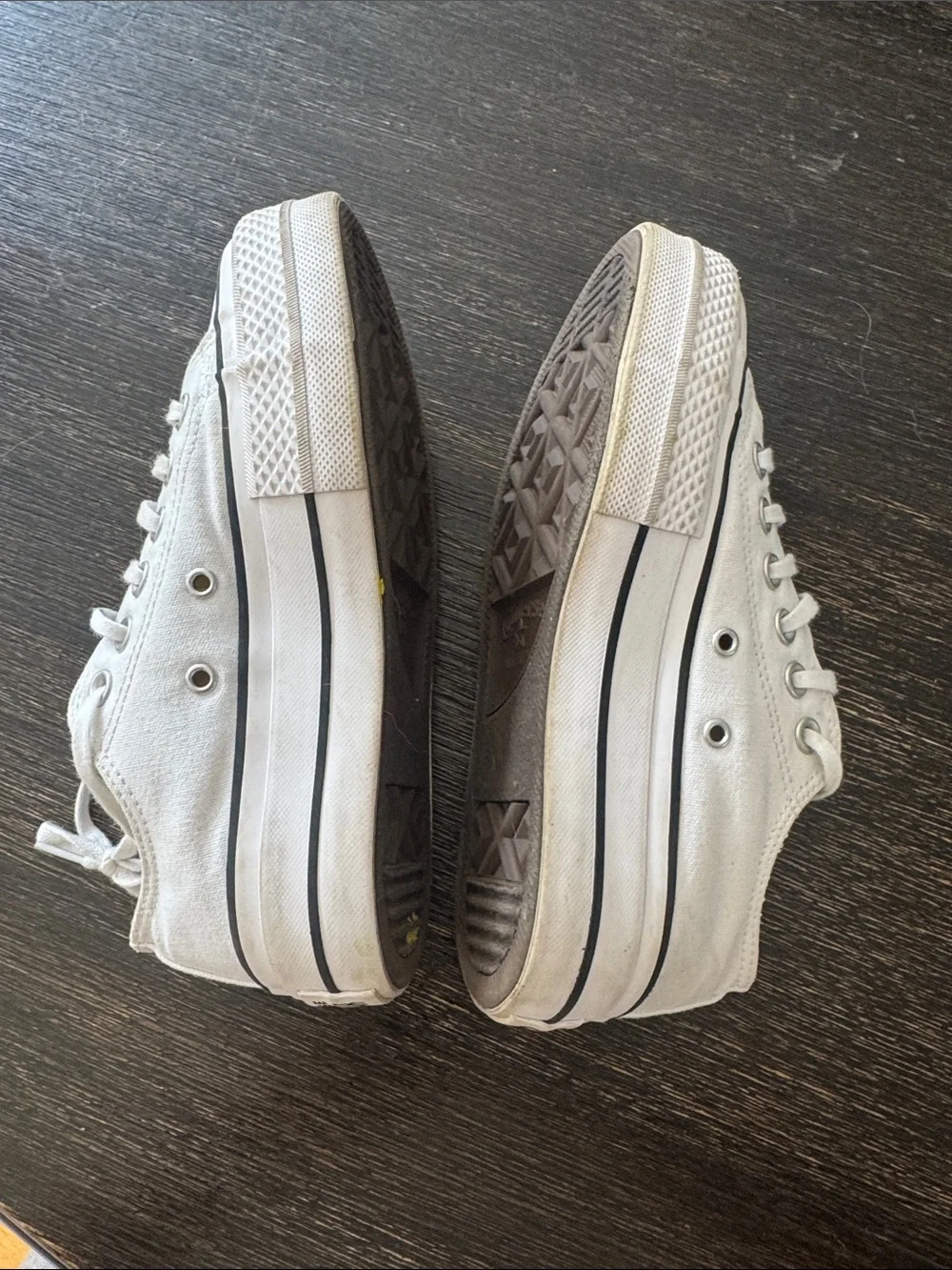 Converse Platform Low-Top Canvas Platform Sneakers - White